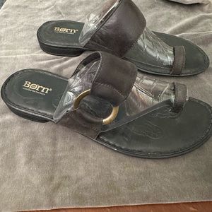 Born black leather sandals sz 9